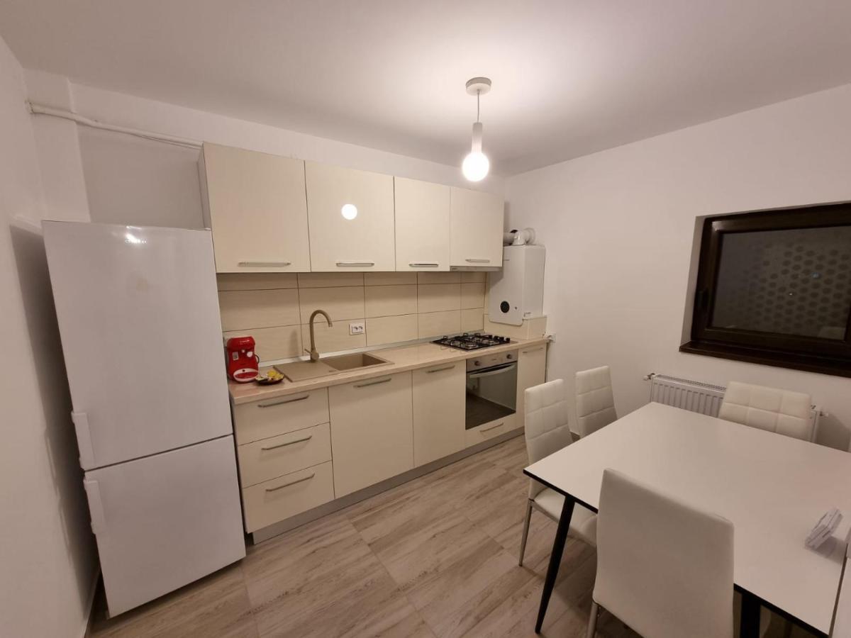 Dreams Escape Apartamento Craiova Exterior foto